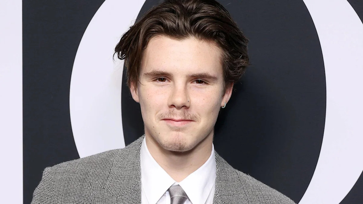 I attended Cruz Beckham's intimate gig in NYC and saw his onstage tribute to girlfriend Jackie Apostel