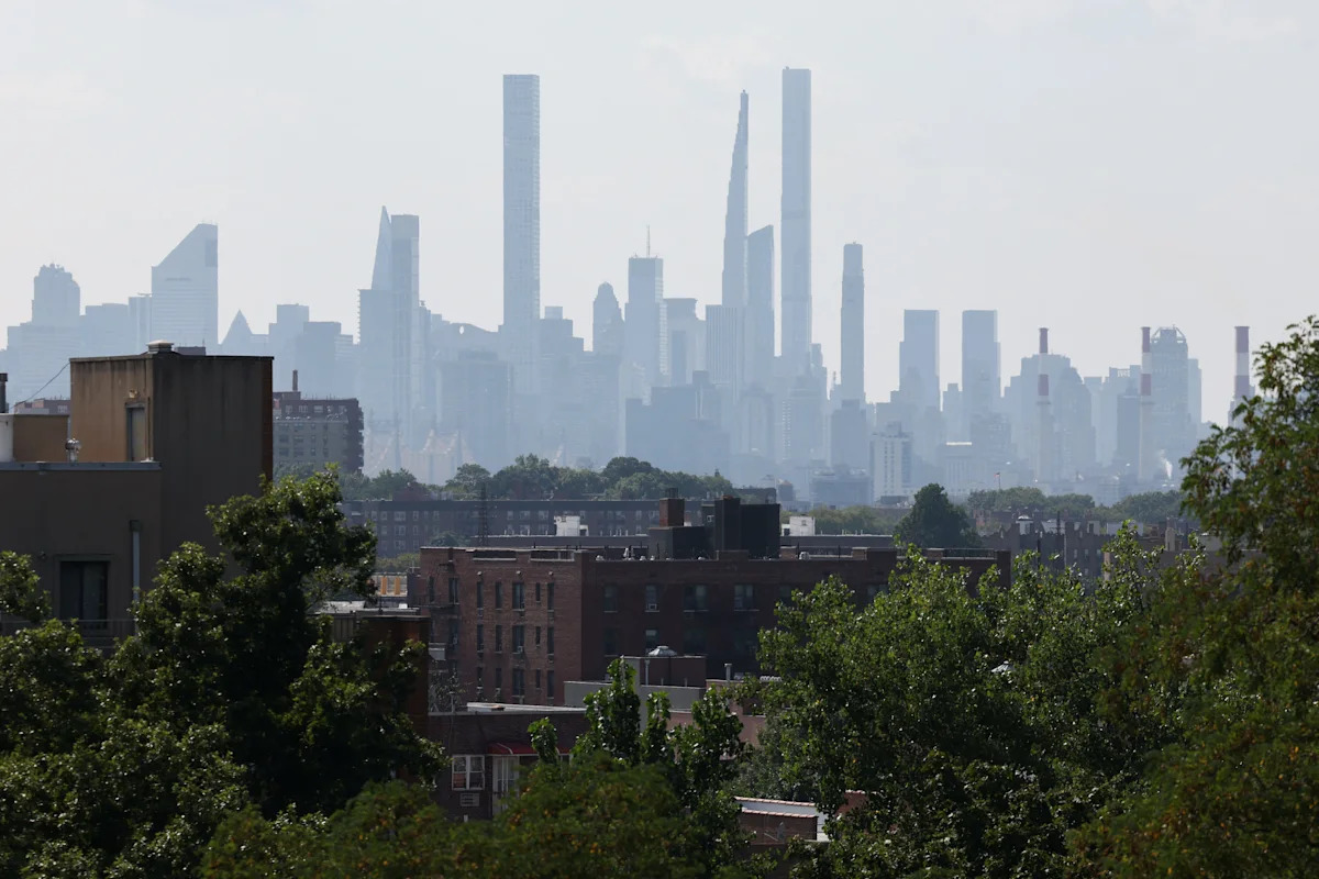 Air quality alert issued for NYC area as Canadian wildfire smoke moves in