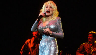 Dolly Parton Kicks Off Her First Major Tour in 10 Years with a Special NYC Concert