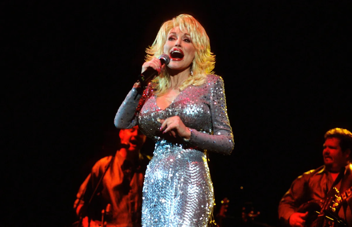 Dolly Parton Kicks Off Her First Major Tour in 10 Years with a Special NYC Concert
