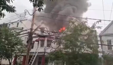 5 firefighters hurt battling 4-alarm Bronx fire that spread to 2 homes