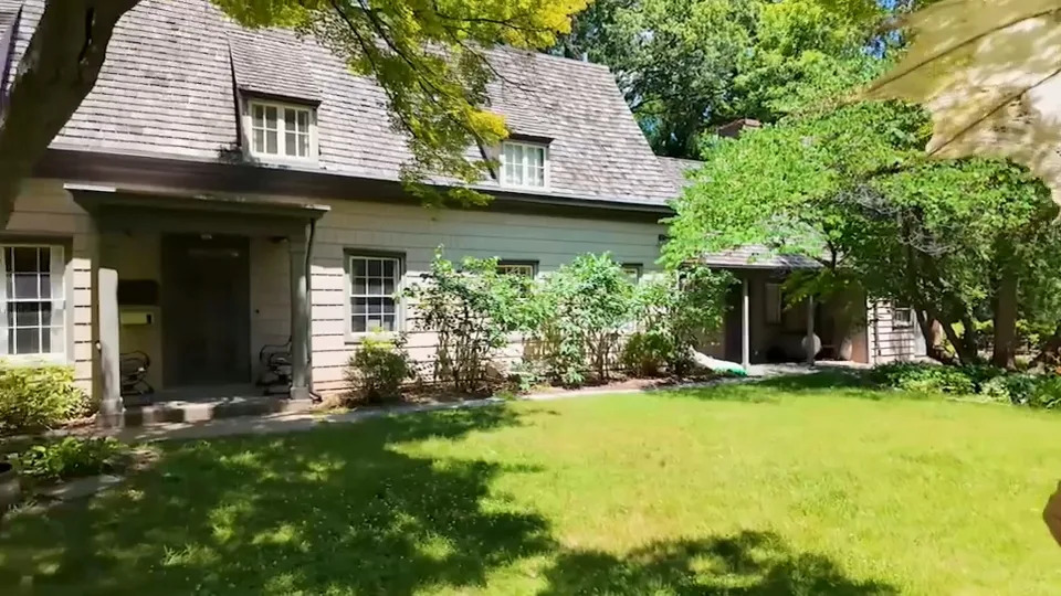 One of New York's oldest homes preserves centuries of history in the heart of Queens