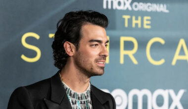 Joe Jonas Surprises Bride With ‘Year 3000’ Wedding Advice Before Brooklyn Ceremony