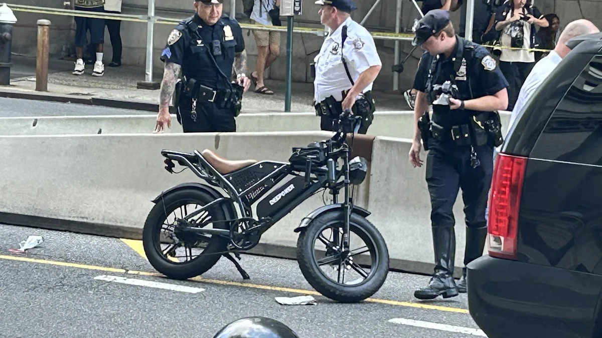 Teen cyclist killed in collision with SUV in Lower Manhattan, NYPD says