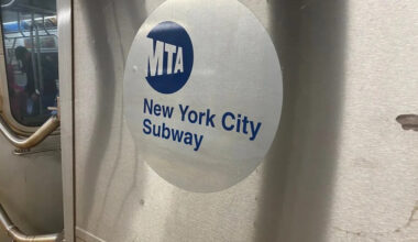 Track fire disrupts MTA service between Manhattan and Queens