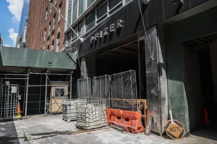 Did the old NYC Pfizer building collapse? Not quite