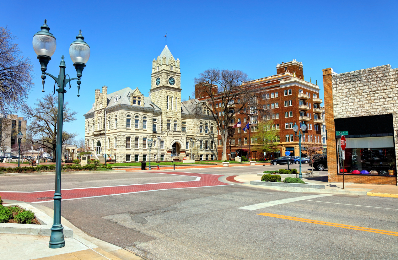Manhattan is a city in northeastern Kansas in the United States at the junction of the Kansas River and Big Blue River. (iStock-#1125701348 │ Denis Tangney Jr)