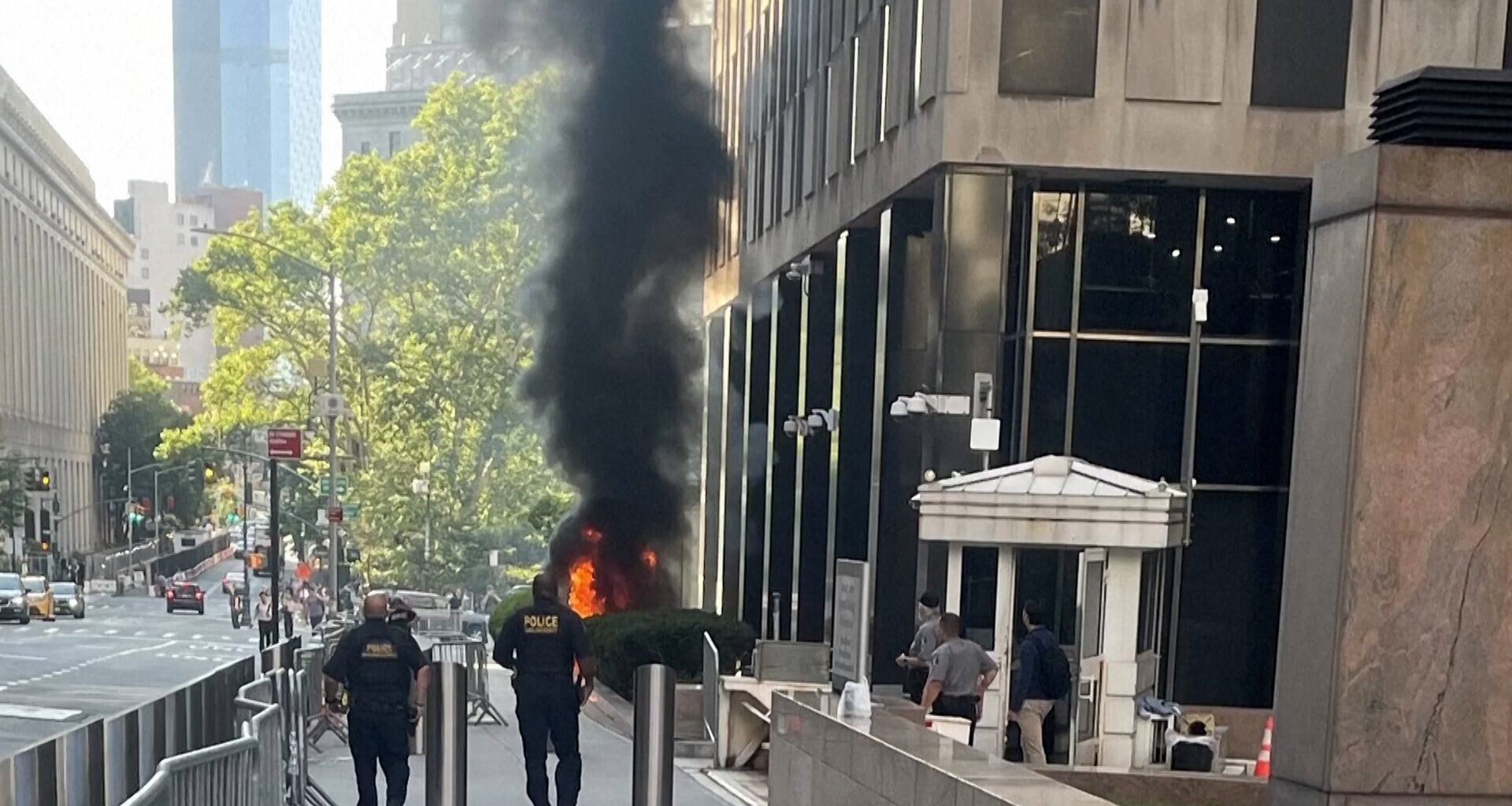 Man arrested after fire outside New York immigration court | Migration