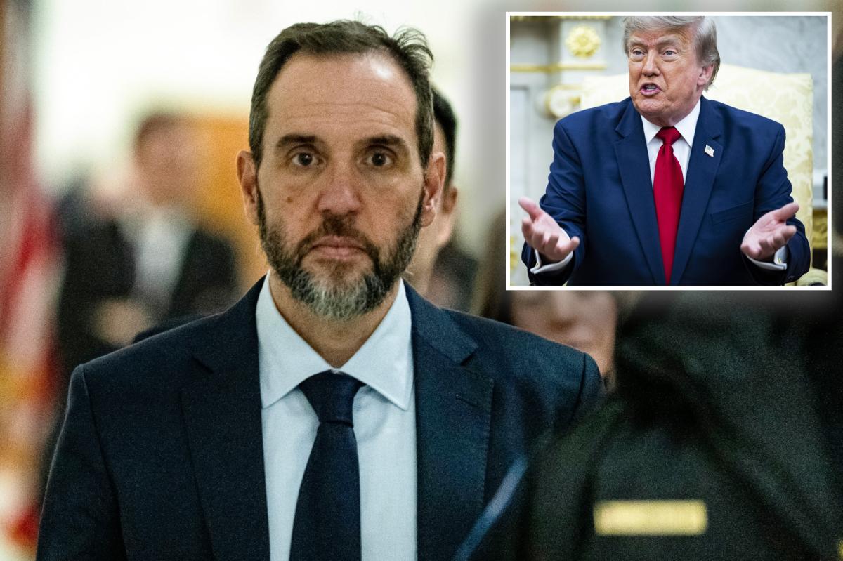Jack Smith team read messages between Trump officials, dozens of lawmakers of both parties