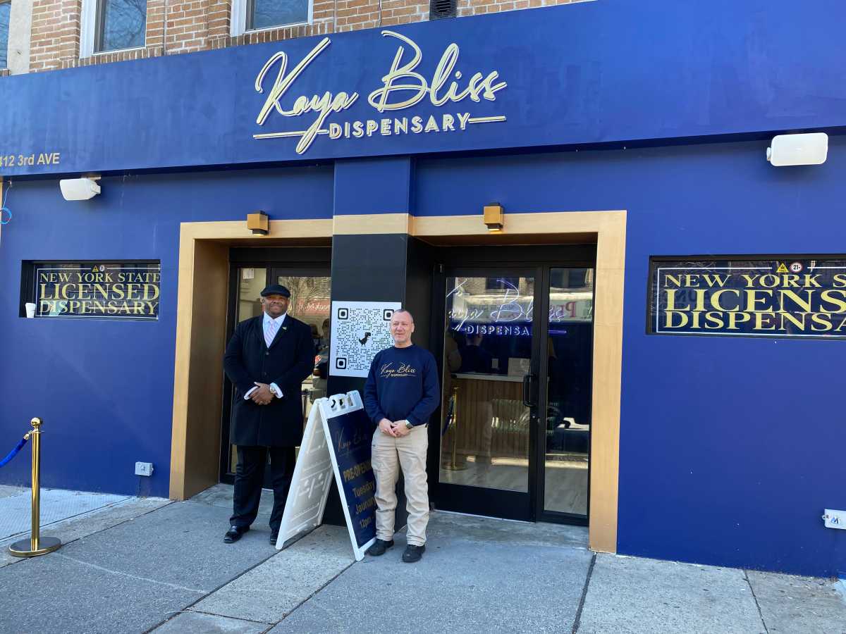 Kaya Bliss to expand with new Kensington and Brighton Beach cannabis dispensaries • Brooklyn Paper
