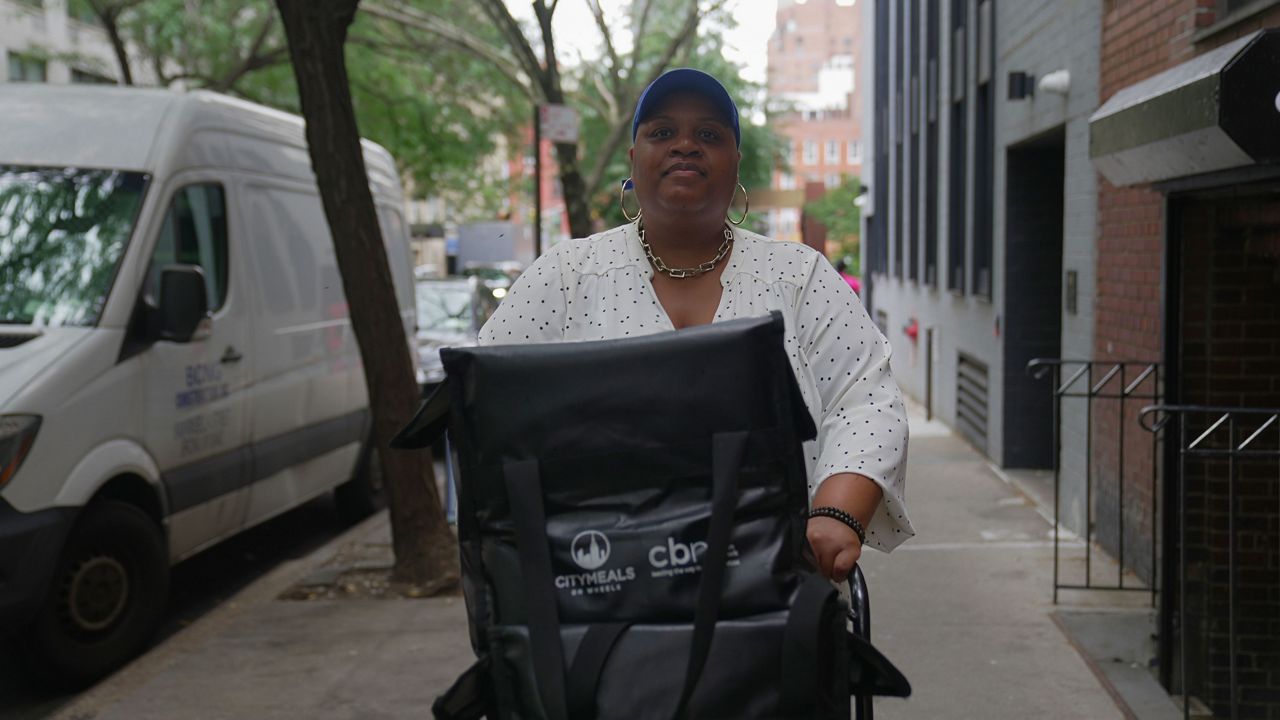 Letisha Gary: Delivering food and kindness