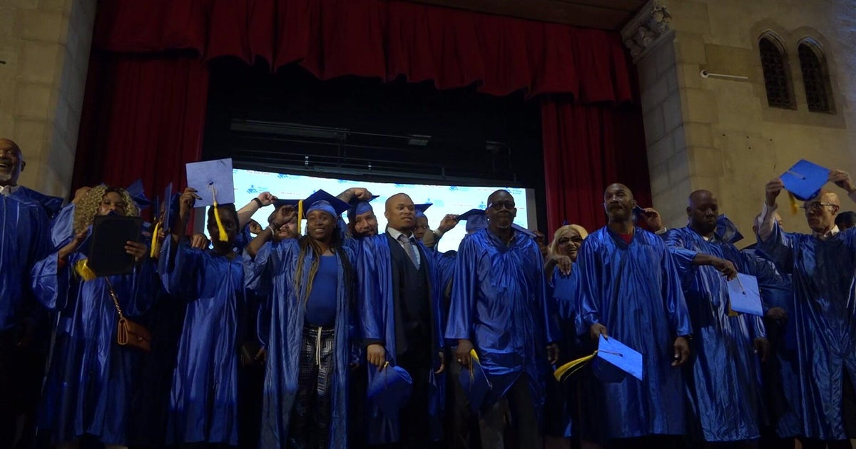 Graduation ceremony celebrates people transitioning out of homelessness in NYC