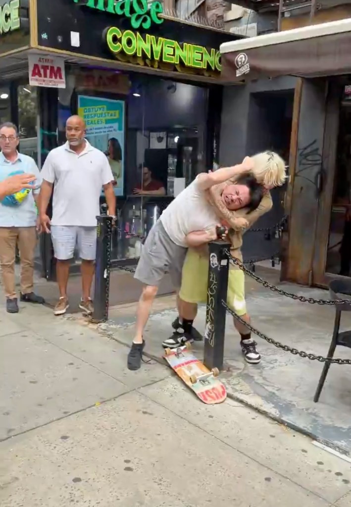 man pummeled with own skateboard in NYC street fight before turning tables on attacker