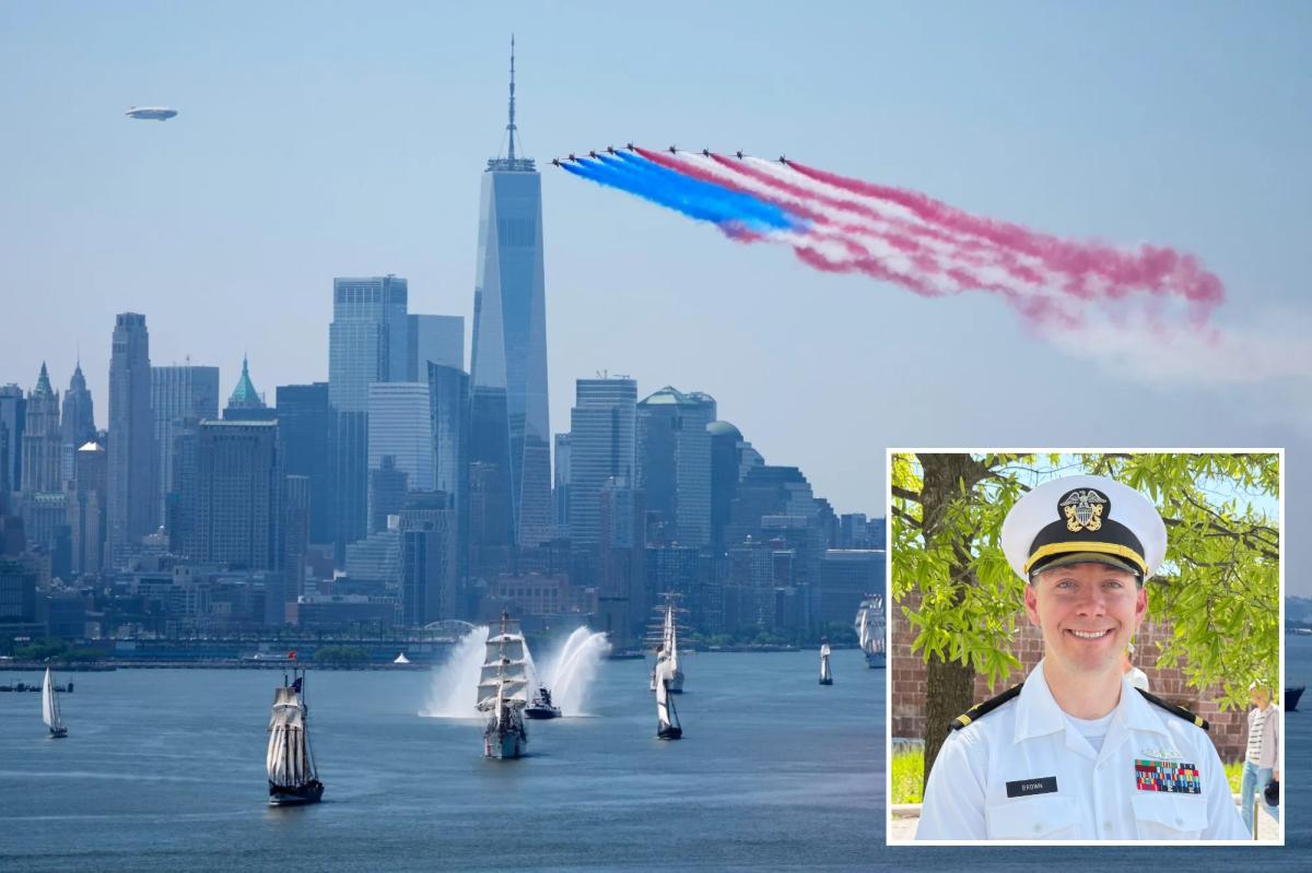 Active duty Naval officer from Seattle thrilled by patriotism in NYC
