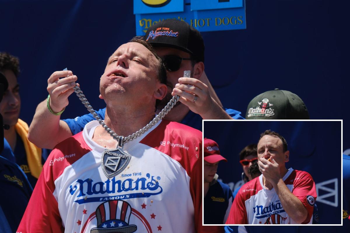Joey Chestnut wins July 4th Nathan's Hot Dog Eating Contest
