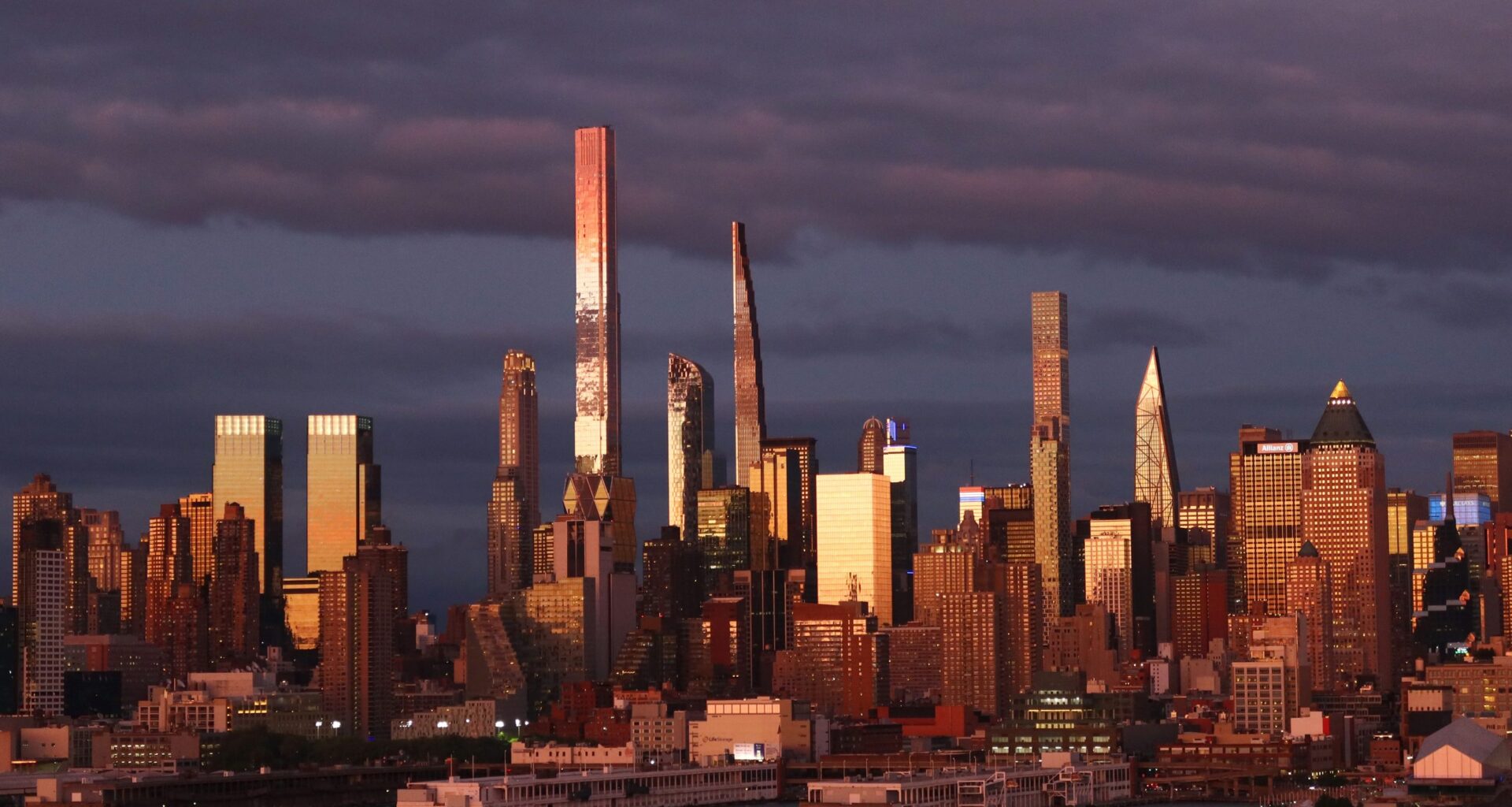 Art World’s Top Players Turn Up in New York’s Pied-à-Terre Tax Database