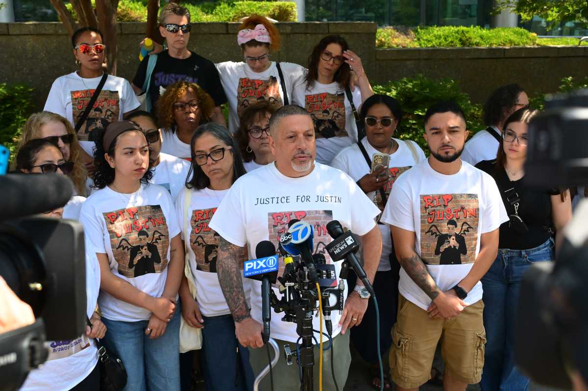 Oakland Gardens man pleads guilty to manslaughter for collision that killed 23-year-old motorist in East Elmhurst: DA – QNS