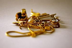 Pawn gold