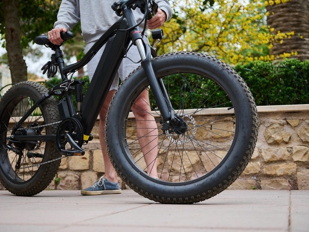 After Deadly NYC E-Bike Crashes, Officials Move To Stop High-Speed Bikes