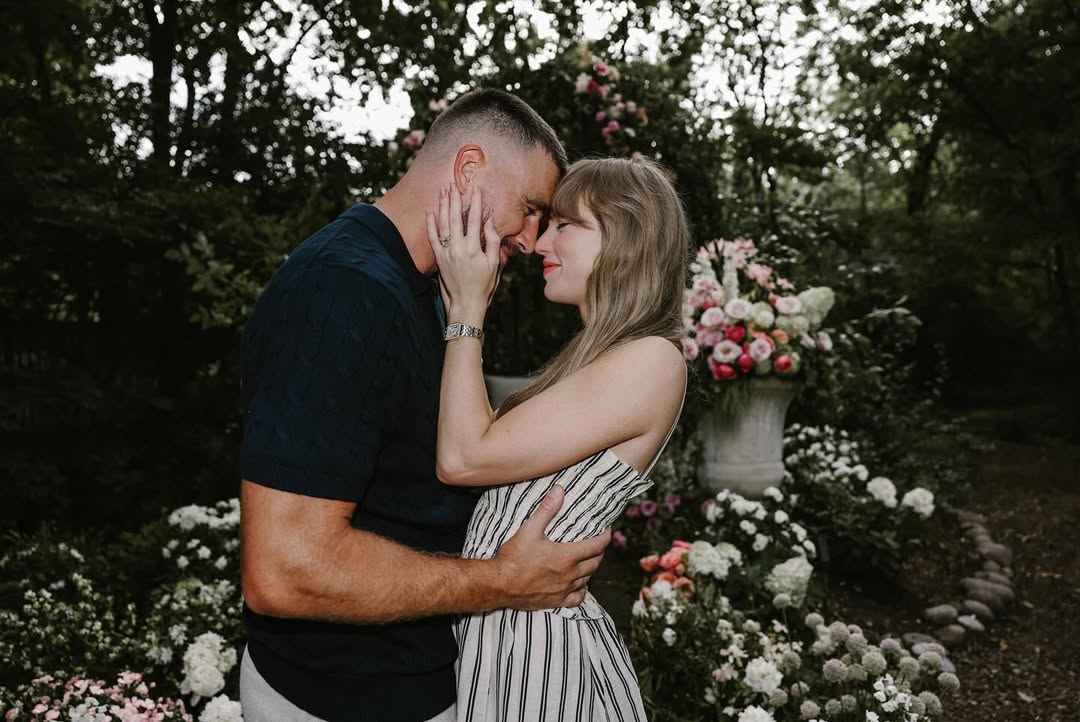 Taylor Swift Travis Kelce engagement photos