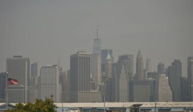 'Unhealthy' air quality envelops NYC as heat tests US grids