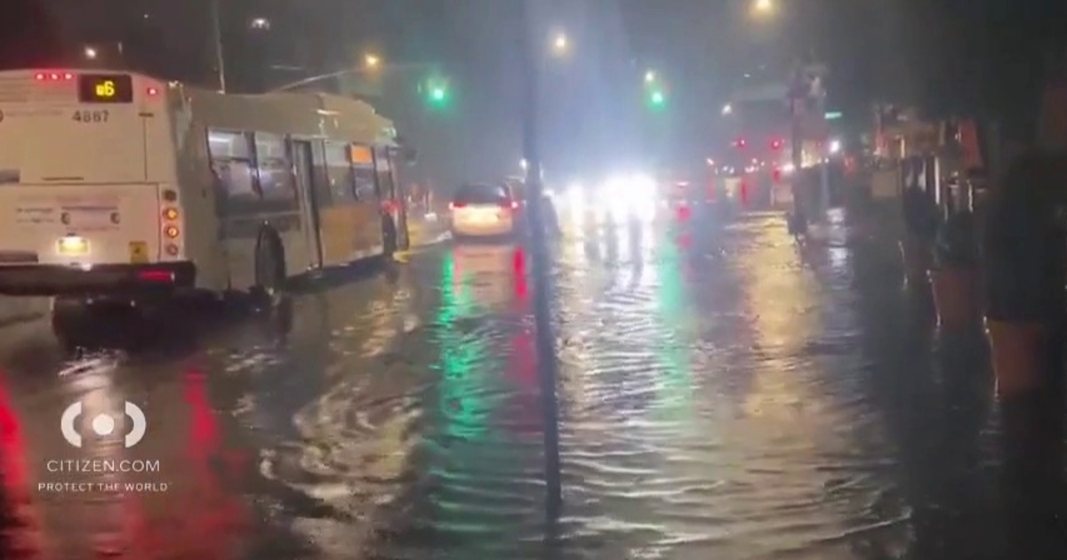 Heavy rain, flash floods, power outages bring chaotic Monday commute to NYC area