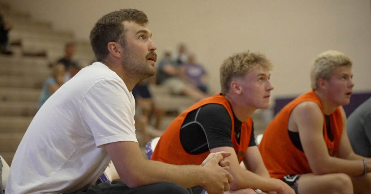 Gallatin Raptors name Caleb Bellach new boys basketball head coach
