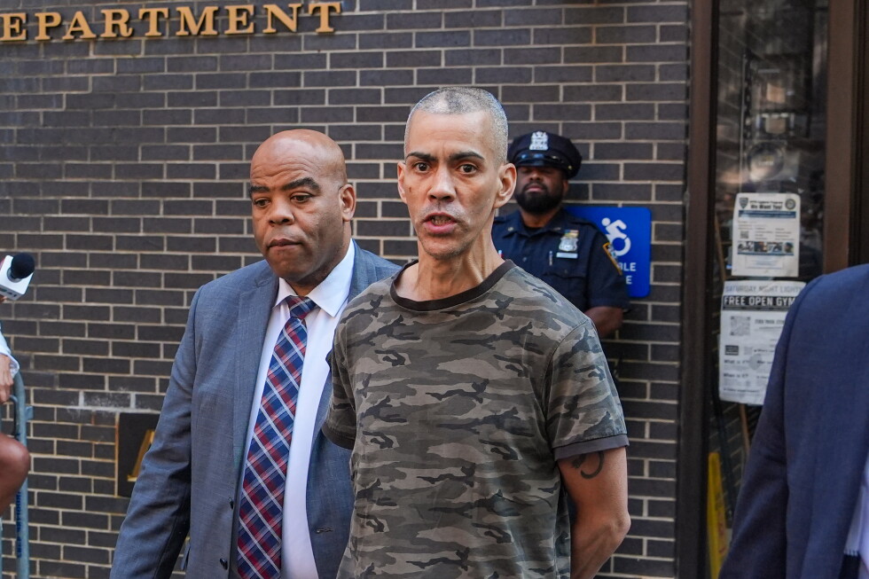 NYC stabbings suspect arrested on hate crime charge