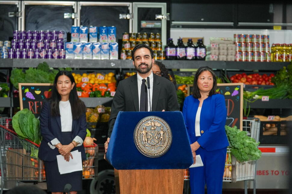 Mamdani Plans to Offer 30% Discount on Meat and Produce at City-Owned Grocery Stores