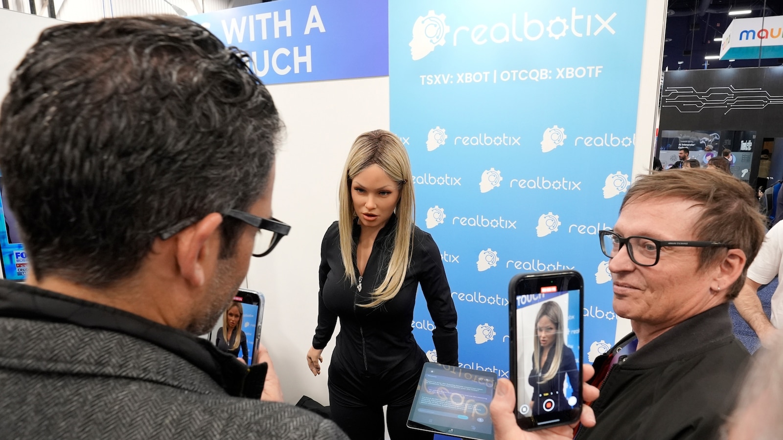 New York school pauses plan to deploy humanlike AI robot teacher after backlash