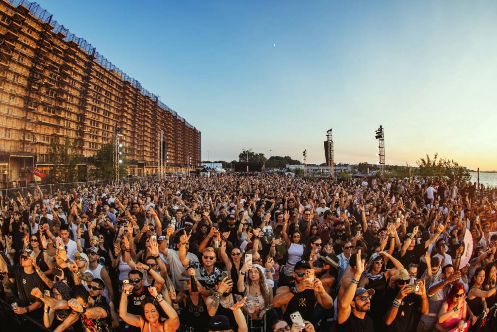 Cloonee, Ilario Alicante, and more are heading to Brooklyn Army Terminal for an electric tech-house party this weekend