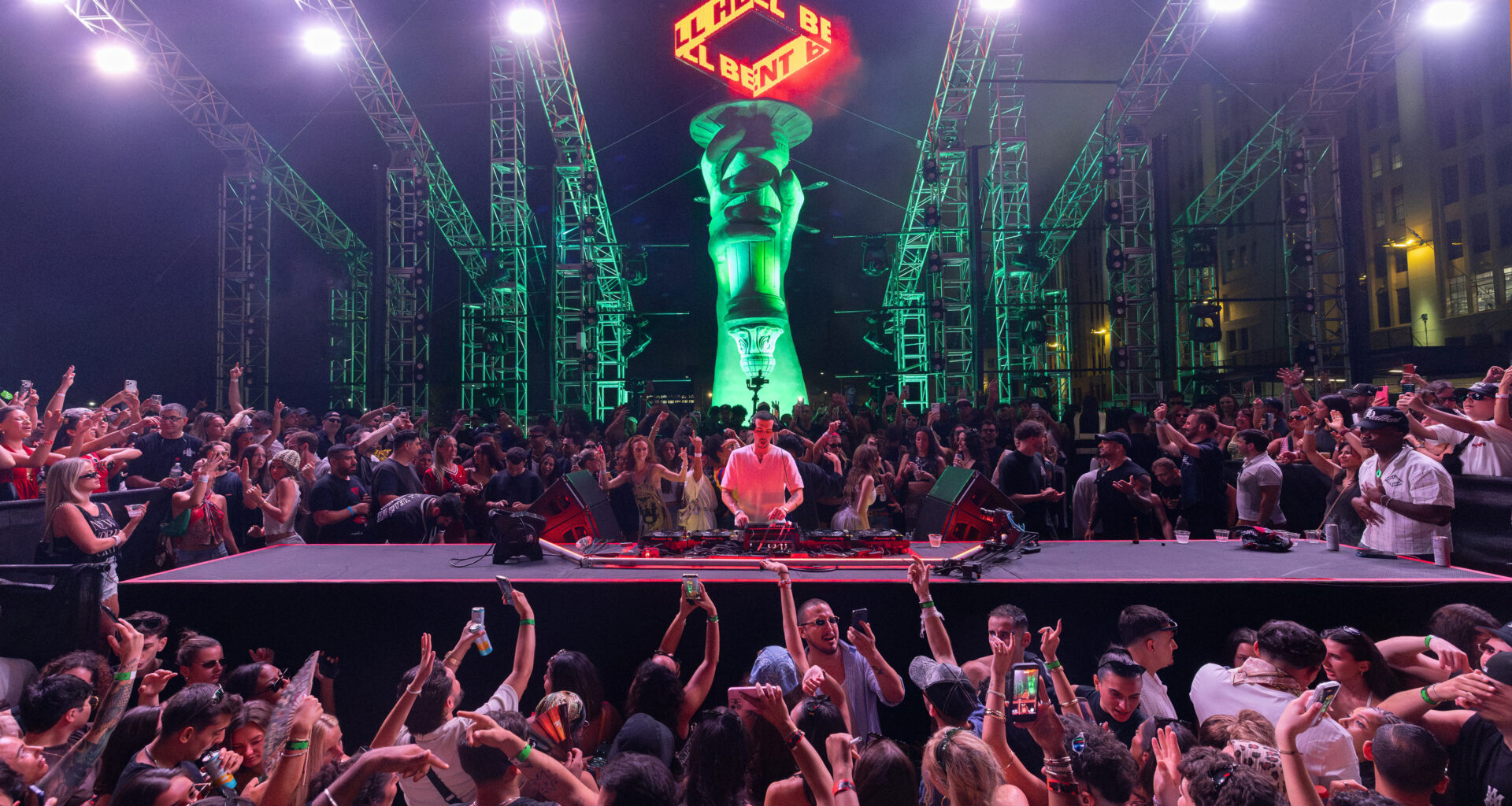 Cloonee Brings Hellbent to the Docks at Brooklyn Army Terminal