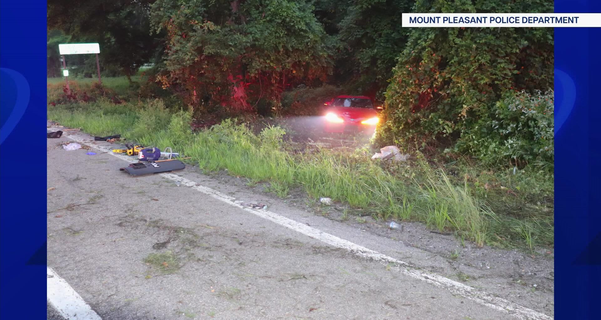 News 12 | Bronx | Mount Pleasant Police Pursuit Ends In Double Fatal Crash 2 Illegal Guns Recovered