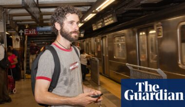 ‘132F’: meet the man calling out NYC’s infernally hot subway stations | New York