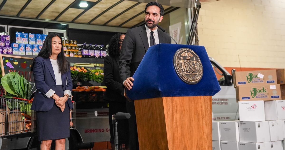 FACT FOCUS: No, you won't need an ID to shop at city-owned grocery stores in New York City :: WRAL.com