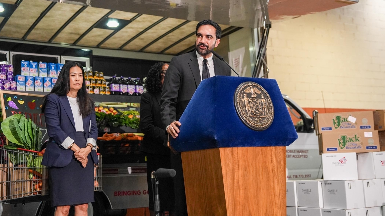 FACT FOCUS: No, you won't need an ID to shop at city-owned grocery stores in New York City