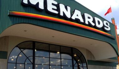 Manhattan Menard’s reports theft of floor-rolling tool