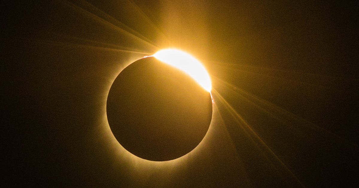 Partial solar eclipse in NYC today: Time, safety and live coverage