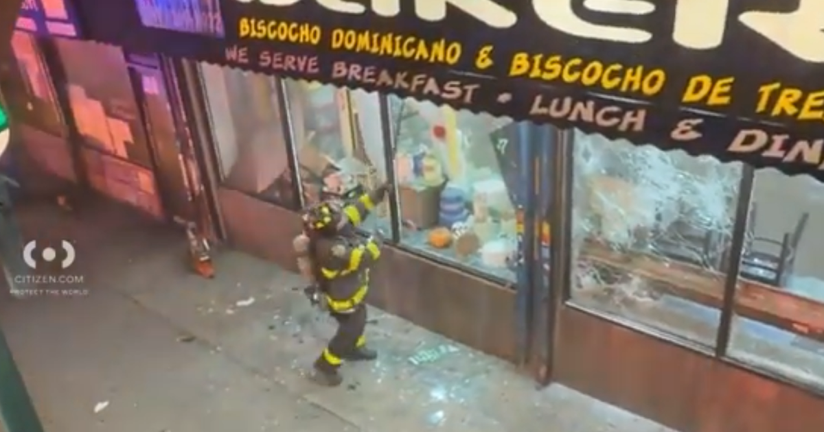 Arson suspected in Bronx deli fire that left man severely burned: Sources
