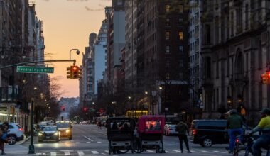 NYC pedicab bill looks to pump the brakes on rides that can cost tourists $1K