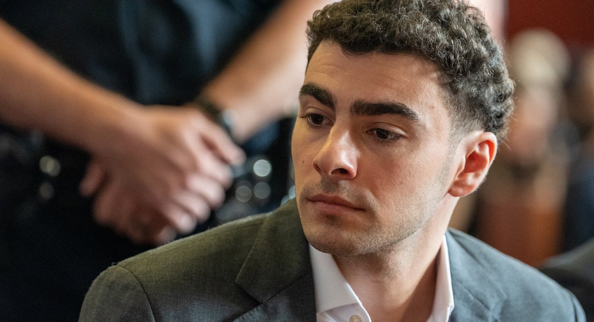 Luigi Mangione enters guilty plea in NYC federal court