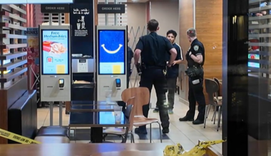 Tourist stabbed in Midtown McDonald’s – NBC New York