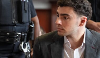 Luigi Mangione's September trial is off as defense tries to get state charges dismissed
