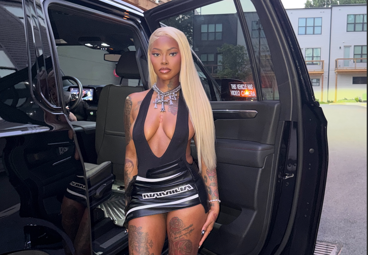 WCW — The 50 Hottest Queer Queens, Vol. 35