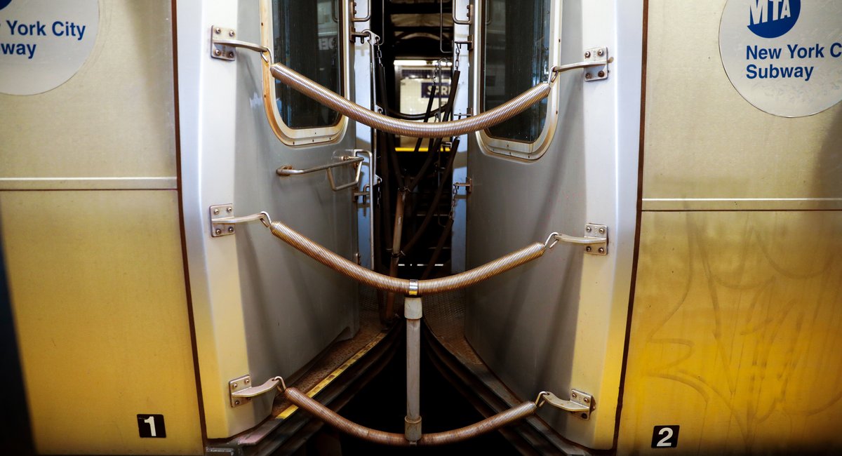 Springs between NYC subway cars keep injuring transit workers