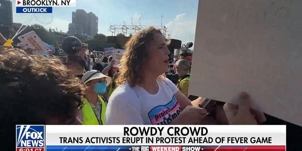 Sophie Cunningham's WNBA comments spark dueling protests in Brooklyn