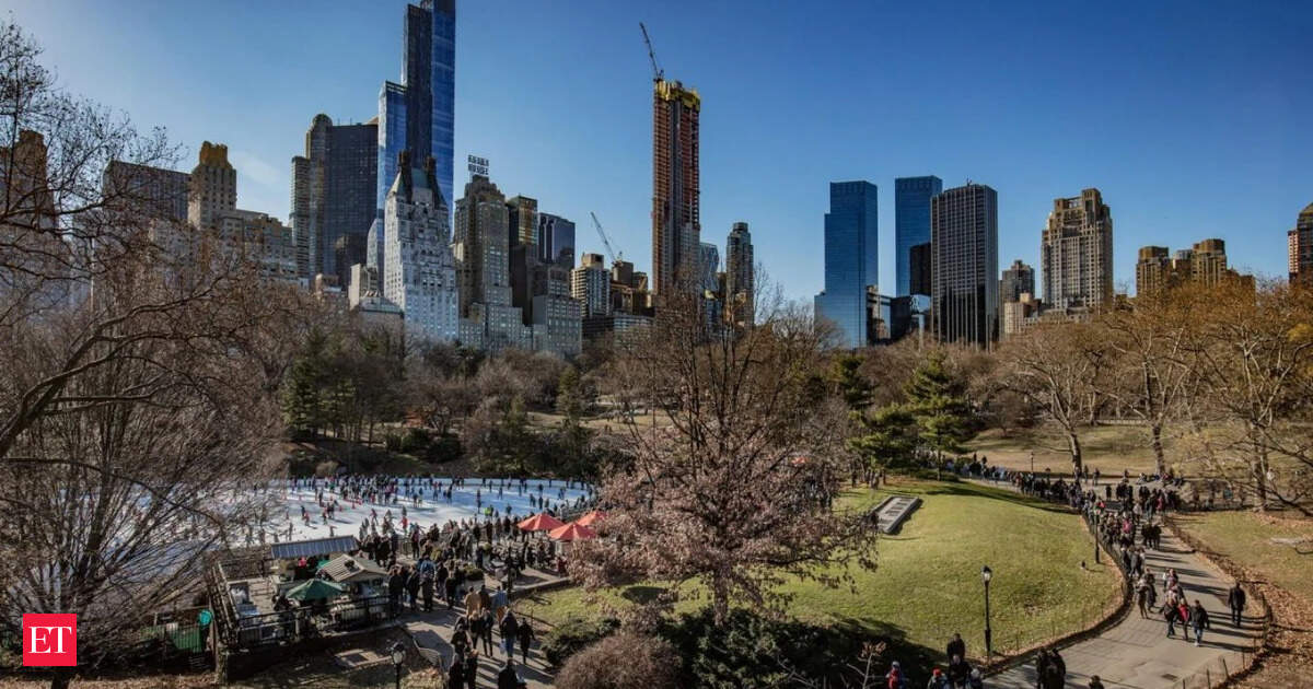 Billionaire Ken Griffin’s $238 million Manhattan penthouse is one of the most expensive homes ever sold in the US: Inside the sprawling 23,000-square-foot residence with 16 bedrooms and 17 bathrooms