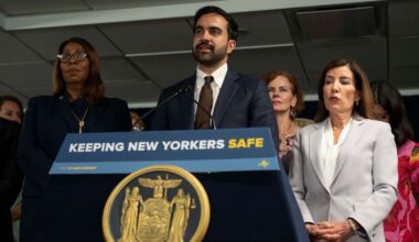 Mamdani goes to court to block $10,000 bonus for NYC paraprofessional school aides