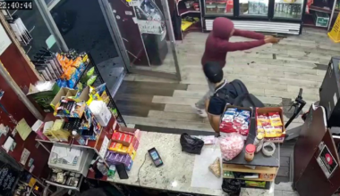 Bronx bodega shooting caught on camera, NYPD searching for gunman