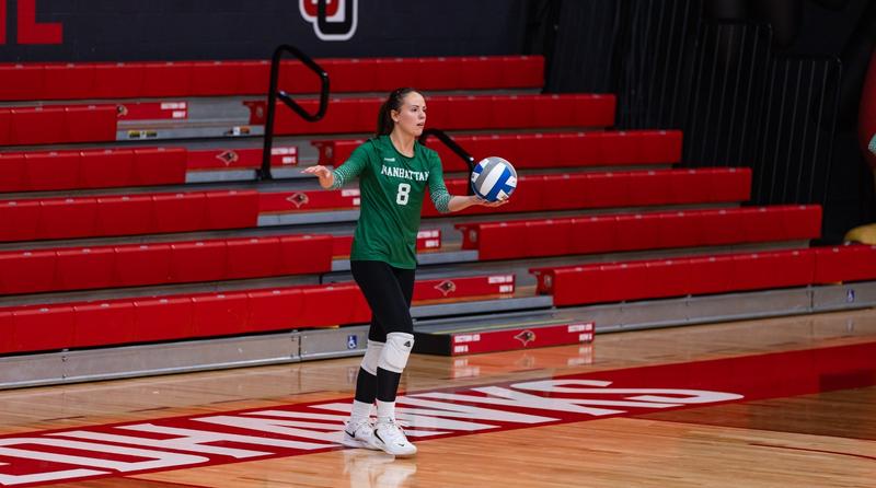 Women's Volleyball Opens Season At Temple